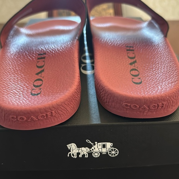 Coach Uli Sport Slide In Signature Canvas
Women's Size 8. Sizes 10.          #21 - Picture 9 of 9